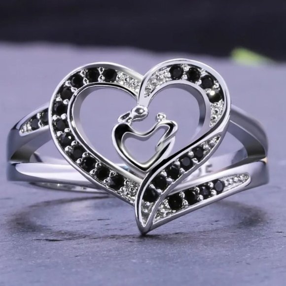 Jewelry - New Heart   925 Silver  Sapphire Ring